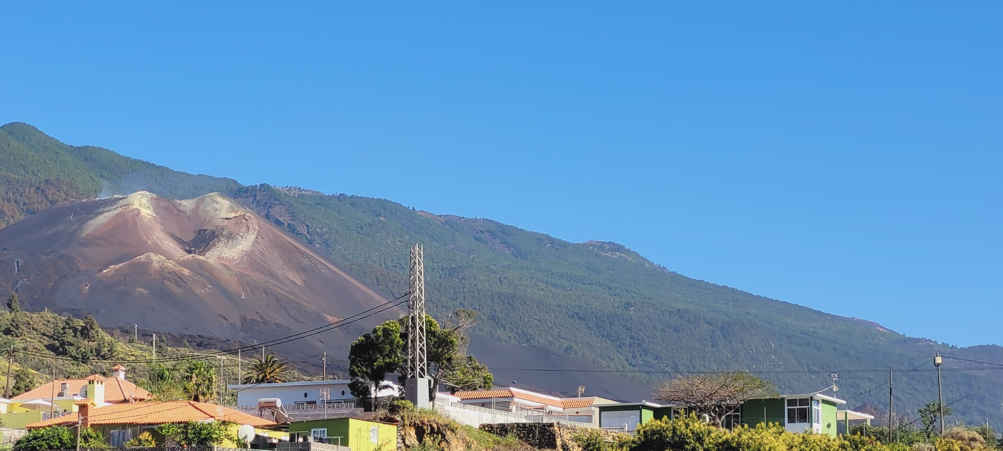 cr&aacute;ter del volc&aacute;n de Cumbre Vieja